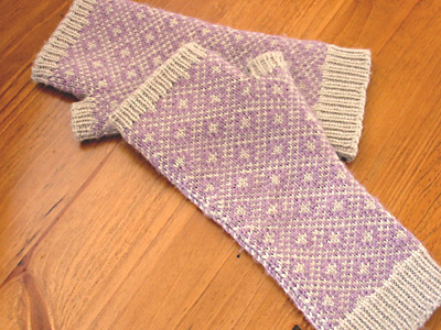 Endpaper Mitts, finished