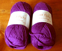 Knitpicks Essential in color African Violet